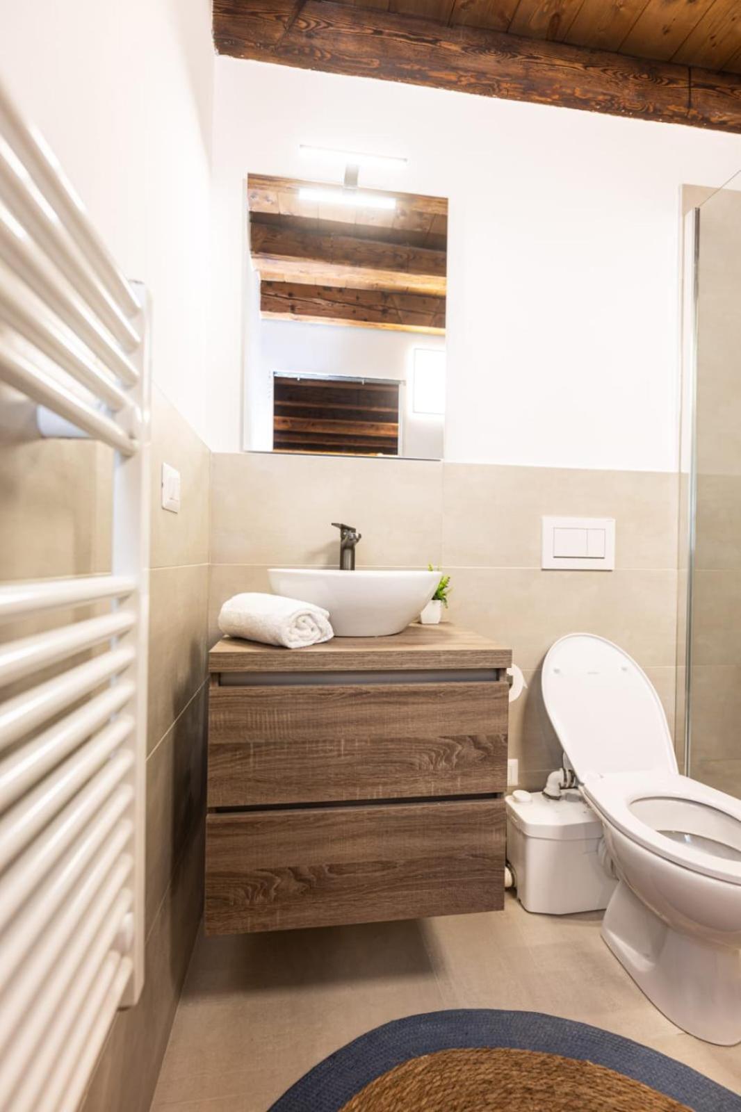 Al 18 Verona Rooms Bagian luar foto